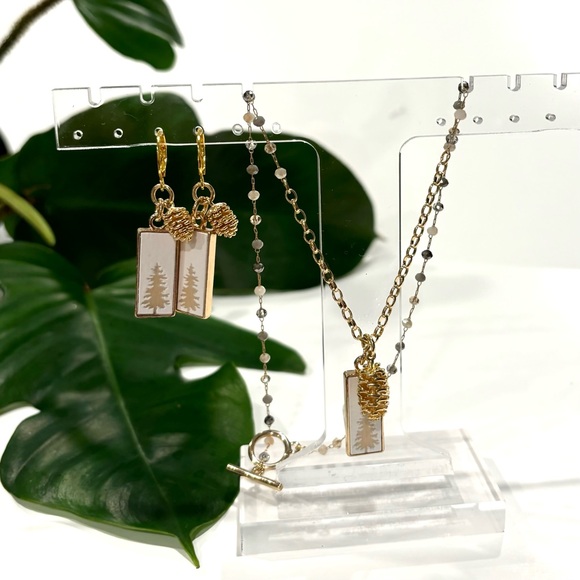 Pacific Northwest Theme Gold Pinecone Earrings & Necklace - Picture 11 of 11